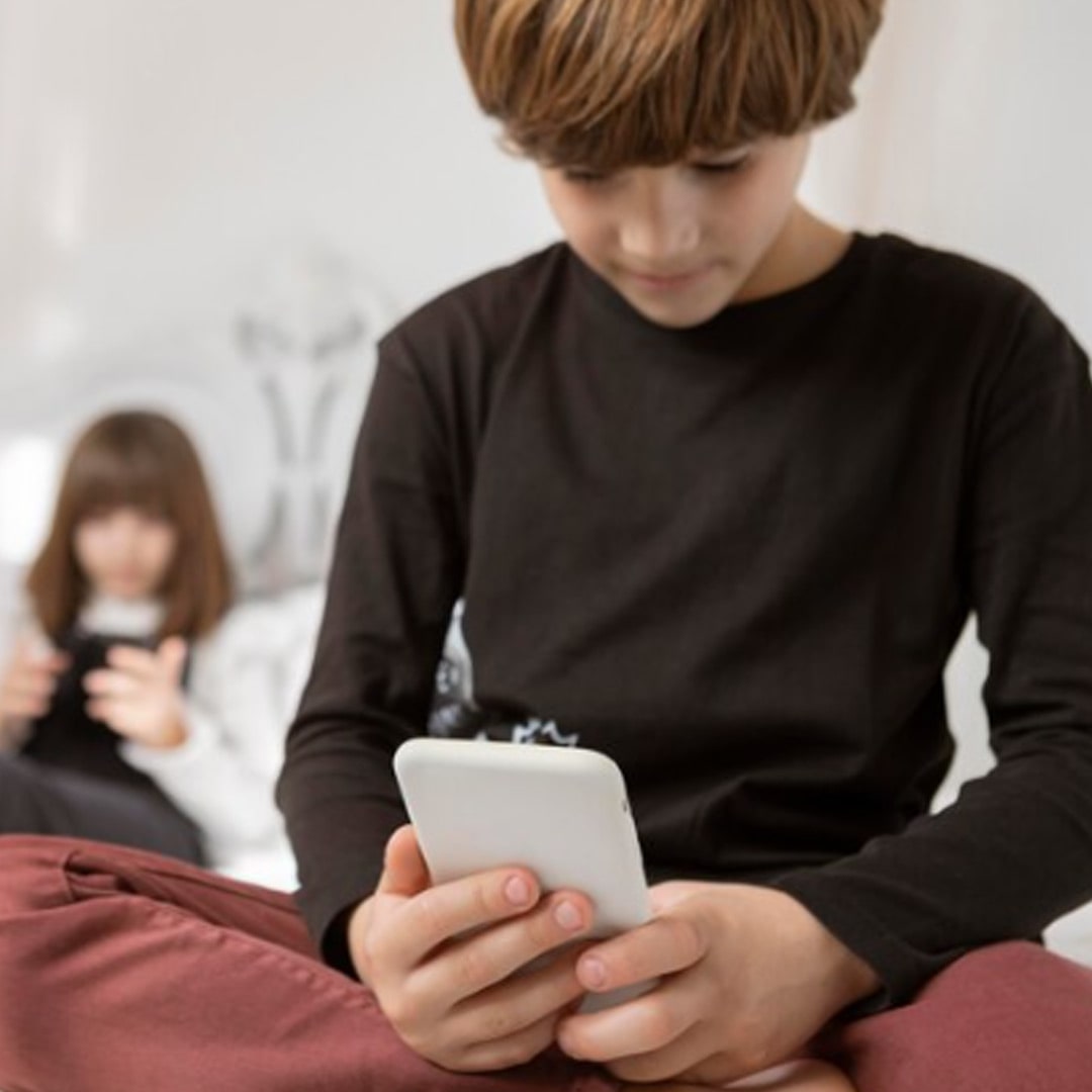 Prevent Your Child’s Mobile Addiction